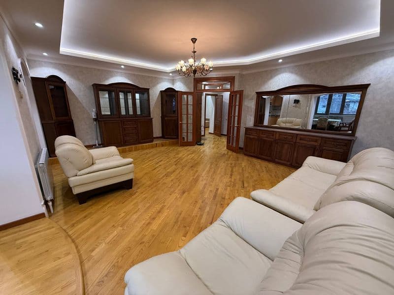 Сдается просторная 3-комнатная квартира с евроремонтом в тих — фото 2