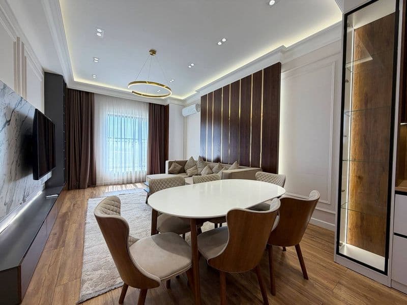 #3Комн Аренда квартиры       <br />
<br />
Жк Казахстан метр