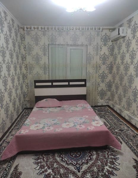 Срочно сдается 1x комнатная квартира в<br />
AXMAD YUGNAKI T