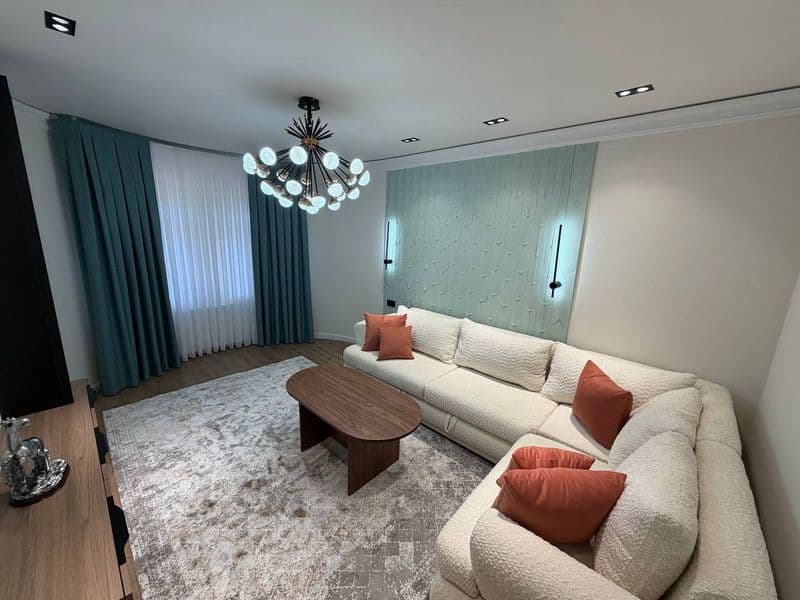 Сдаётся в аренду 3- комнатная квартира укомплектована в цент