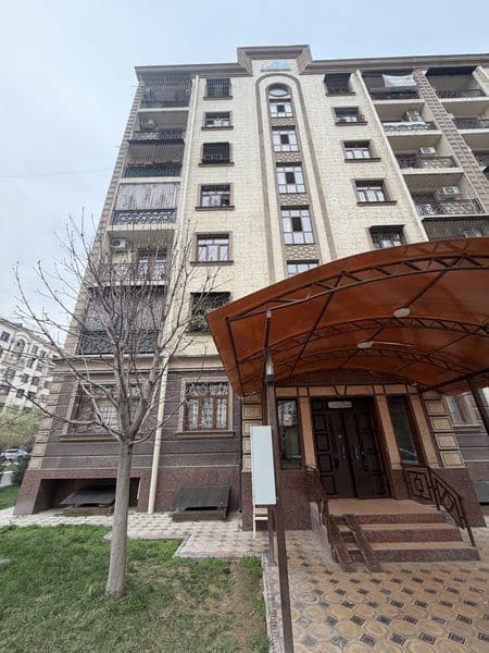 Аренда 2 комнатная сағбон локатция хорошая баурум новостройк