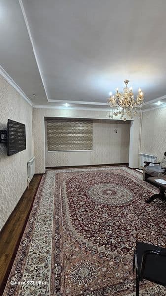 Аренда метро тинчлик 2.хонали  метрони олдиди жойлашган бери