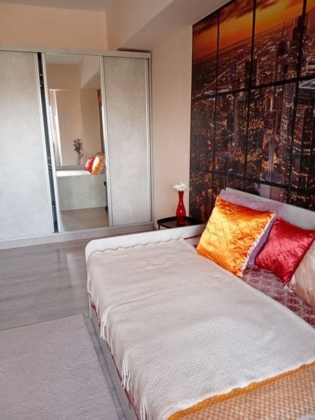 1 комнатная студия, с ремонтом, с мебелью, с техникой, телев — фото 2