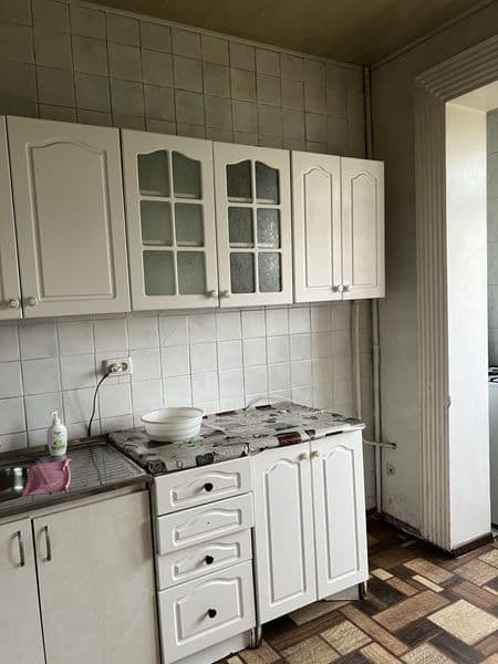 Сдам большую 5комн.кв.Юнусабад-2.Корзинка.<br />
Два санузла