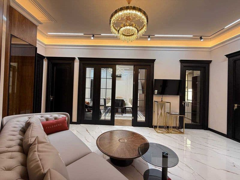 Район: Айбек<br />
Адрес: ул. Шефченко<br />
Ориентир: метро