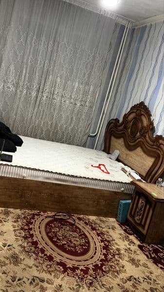 Uyda kir mashina televizor xolodelnik konditsioner divan bor