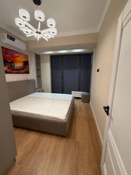 Район: Юнусабадский<br />
Адрес: Юнусабад-11 кв<br />
Ориент