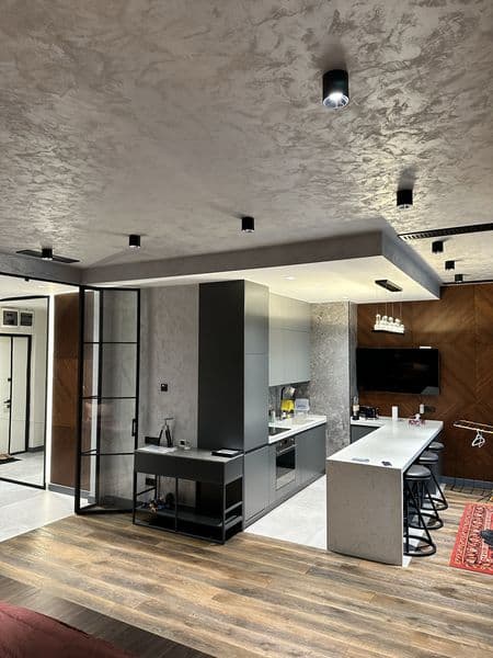 Мирабад авеню Б блок <br />
5 этаж <br />
Студия <br />
50м2