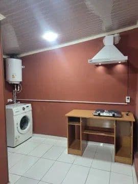 ID: 100-85<br />
Район:Янги Хаёт район<br />
Ориентир: фуд с