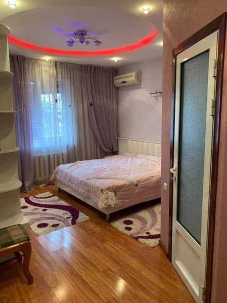 Сдается 5 комнатная квартира 105 кв.м.<br />
Укомплектована 