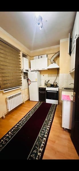 Факта кизларга 2хонали уй арендага берилади 3та киз куйилади