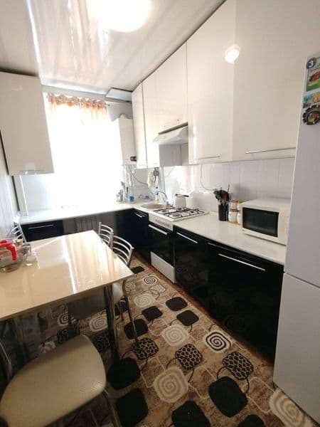 Ijara. Faqat qizlarga. Òqidigan yoki ishlaydigan.<br />
Toza — фото 3