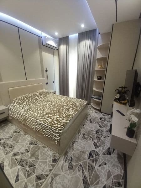 2/14/16 ЖК Vegas Tower. Напротив братских могил шота Руставе