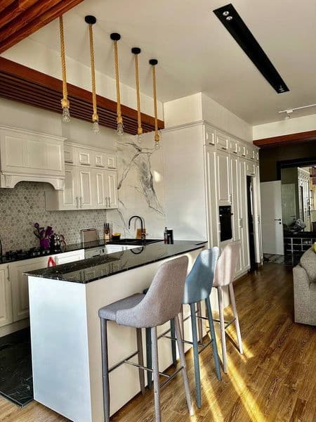 Ойбек ул Тараса шефчека 3 комнт г жк Мирабад елит