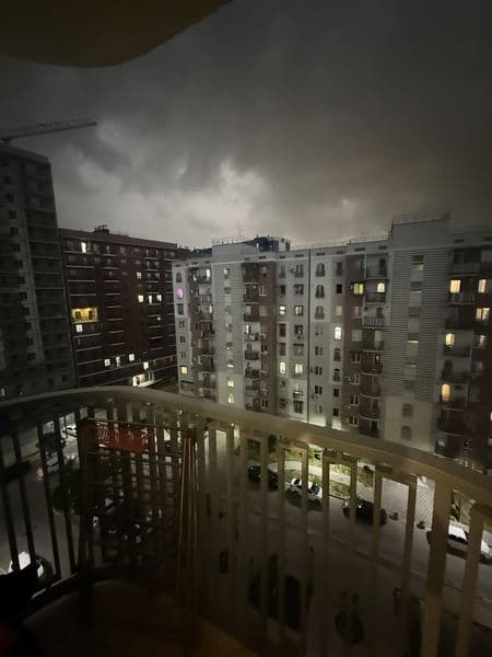 Хамма шароит бор кирмошина кандитсанер, диваны тВ хаммаси бо