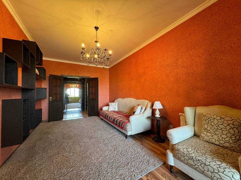 •Район: Мирзо Улугбекский<br />
•Адрес:<br />
•Орентир: Метр