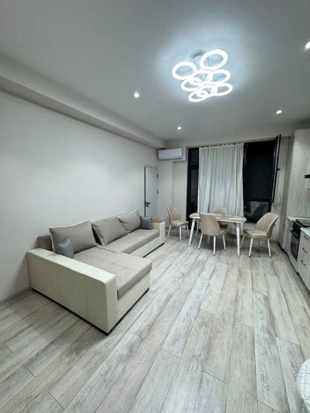 Аренда квартира:<br />
<br />
• Район: Яккасарайский<br />
•