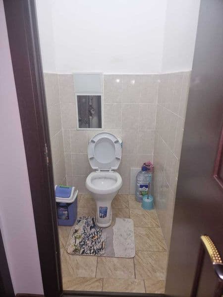 Квартира 3 хонали . 1та кичкина хонаси йопиб койилади, берил — фото 2