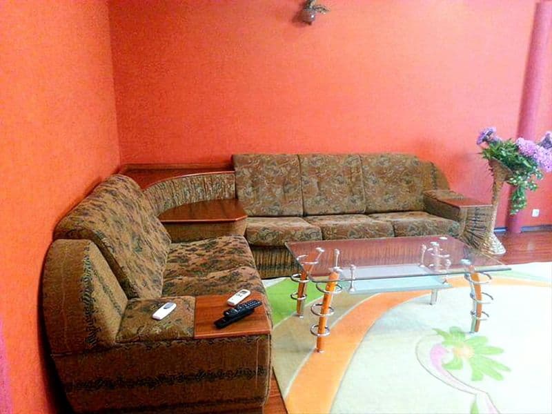 Arenda  Oybek metro <br />
3/4xona<br />
3-etaj<br />
9-etaj