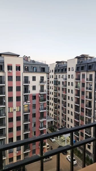 Yangi qurilgan uy.<br />
Wifi bor<br />
Kir moshina<br />
Mu