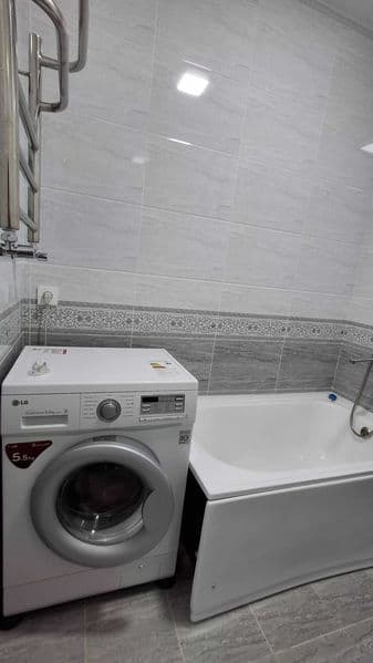 Сдается в аренду 2 комнатная квартира  с ремонтом  по ул Изз — фото 4