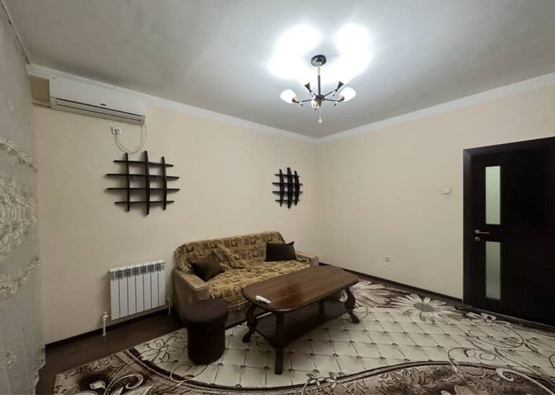 Район - Алмазарский<br />
Ориентир - Корасарой<br />
Комнат  — фото 2