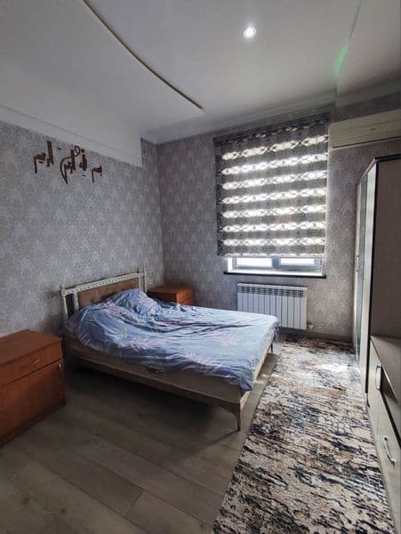 Отличное расположение дома - всё рядом - много магазинов, Це — фото 4