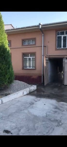 Сдаётся в аренду под любой бизнес помещение двор. Адрес. г. 