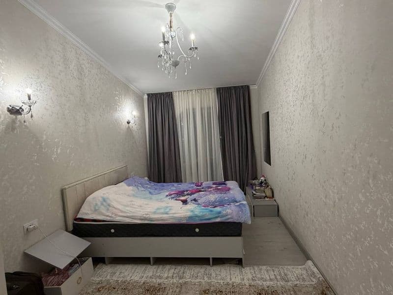 Кизла учун квартира 1 киз оламиз долгосрочныйга 100$ Яшнабод