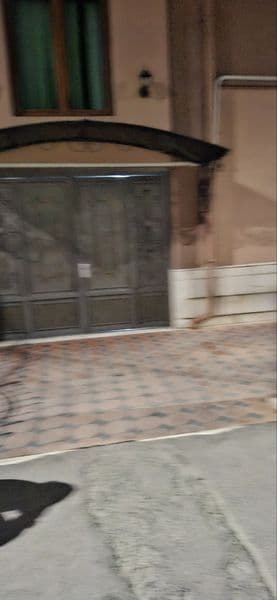 Yigitlar uchun kvartira<br />
Xozyaykasiz kvartira<br />
Xon