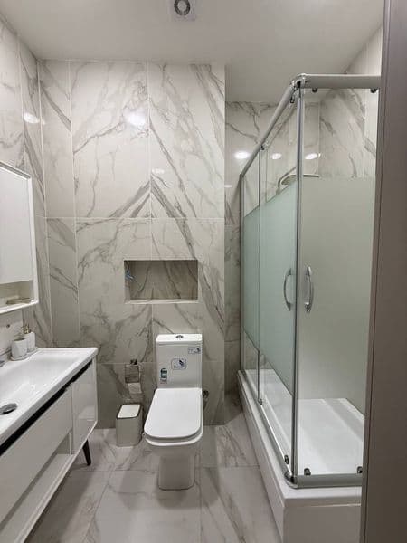 Yakkasaroy tumanida, Oybek metrosi yonida 2 xona. shinam va  — фото 5