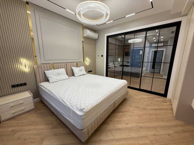 Сдаётся КЛАССНАЯ квартира<br />
<br />
• Район: Мирабадский<