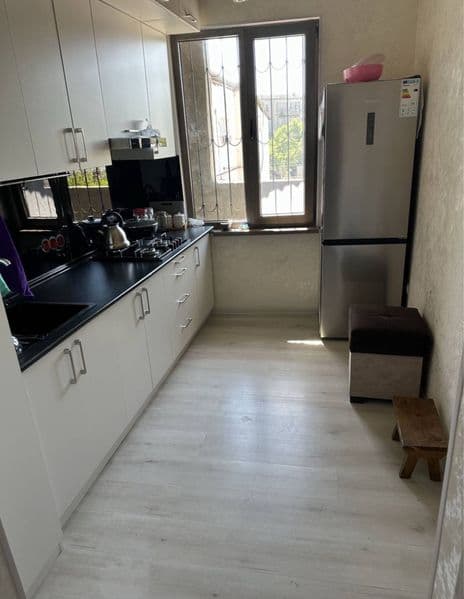 Сдается квартира евро ремонт новый еще никто не жил чистая а